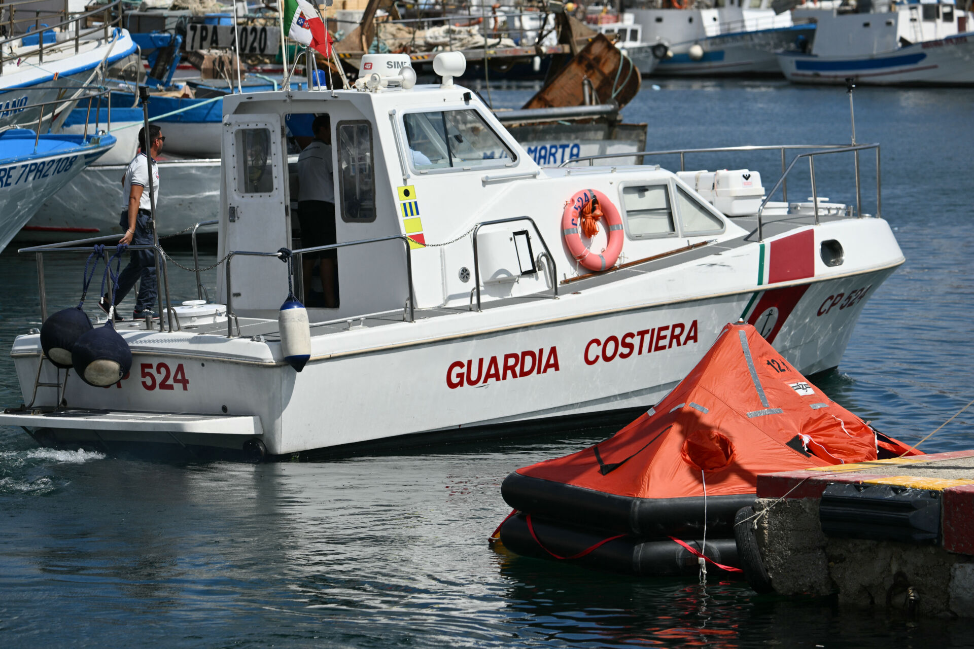 ITALY-MARITIME-ACCIDENT-BRITAIN Ναυάγιο στη Σικελία: Σε κατάσταση σοκ η οικογένεια Λιντς ζητά σεβασμό της ιδιωτικότητάς της
