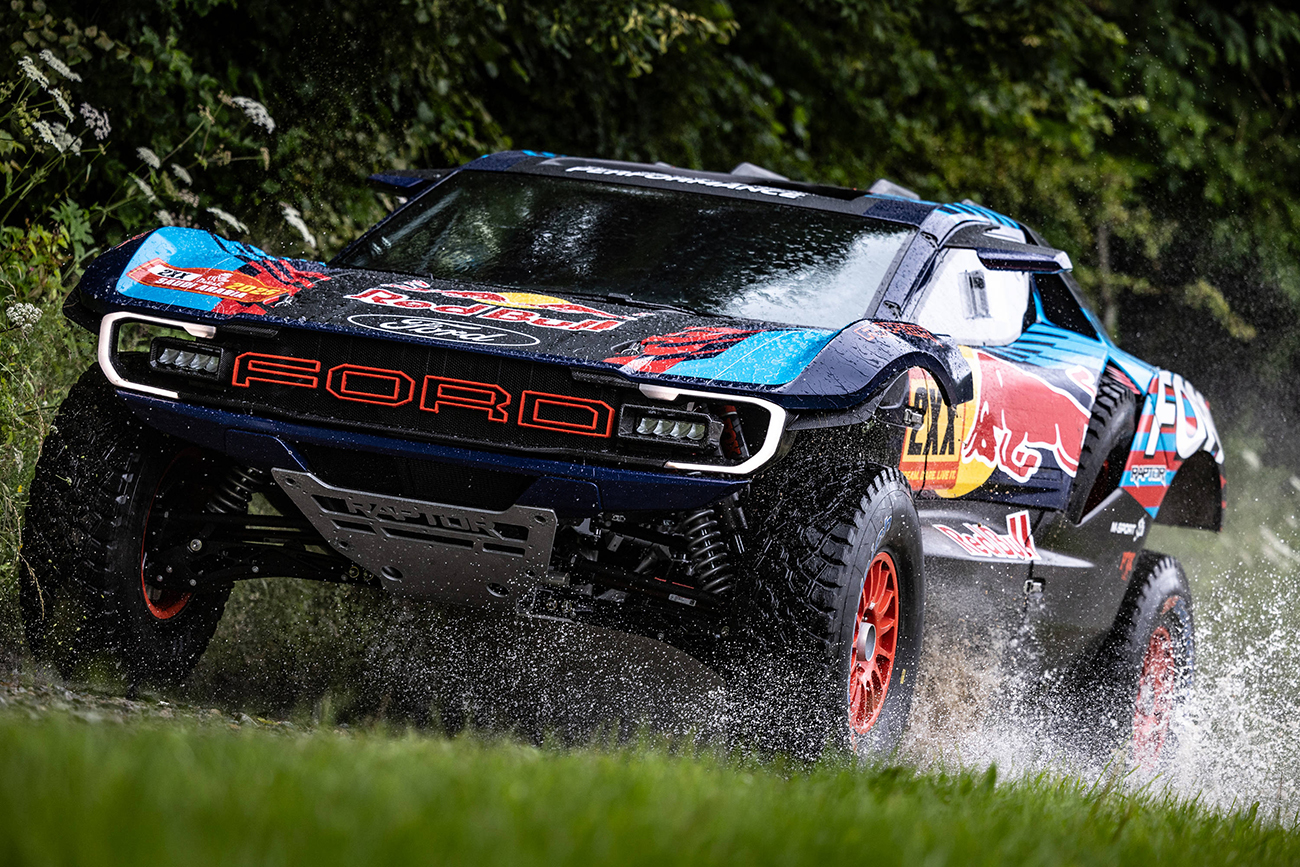 Το νέο Ford Raptor T1+ είναι έτοιμο για τους αγώνες rally raid και το Ράλι Ντακάρ