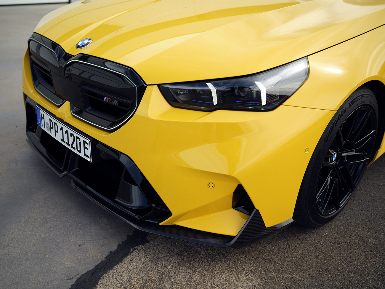 Αξεσουάρ της σειράς BMW M Performance Parts για την ολοκαίνουργια BMW M5
