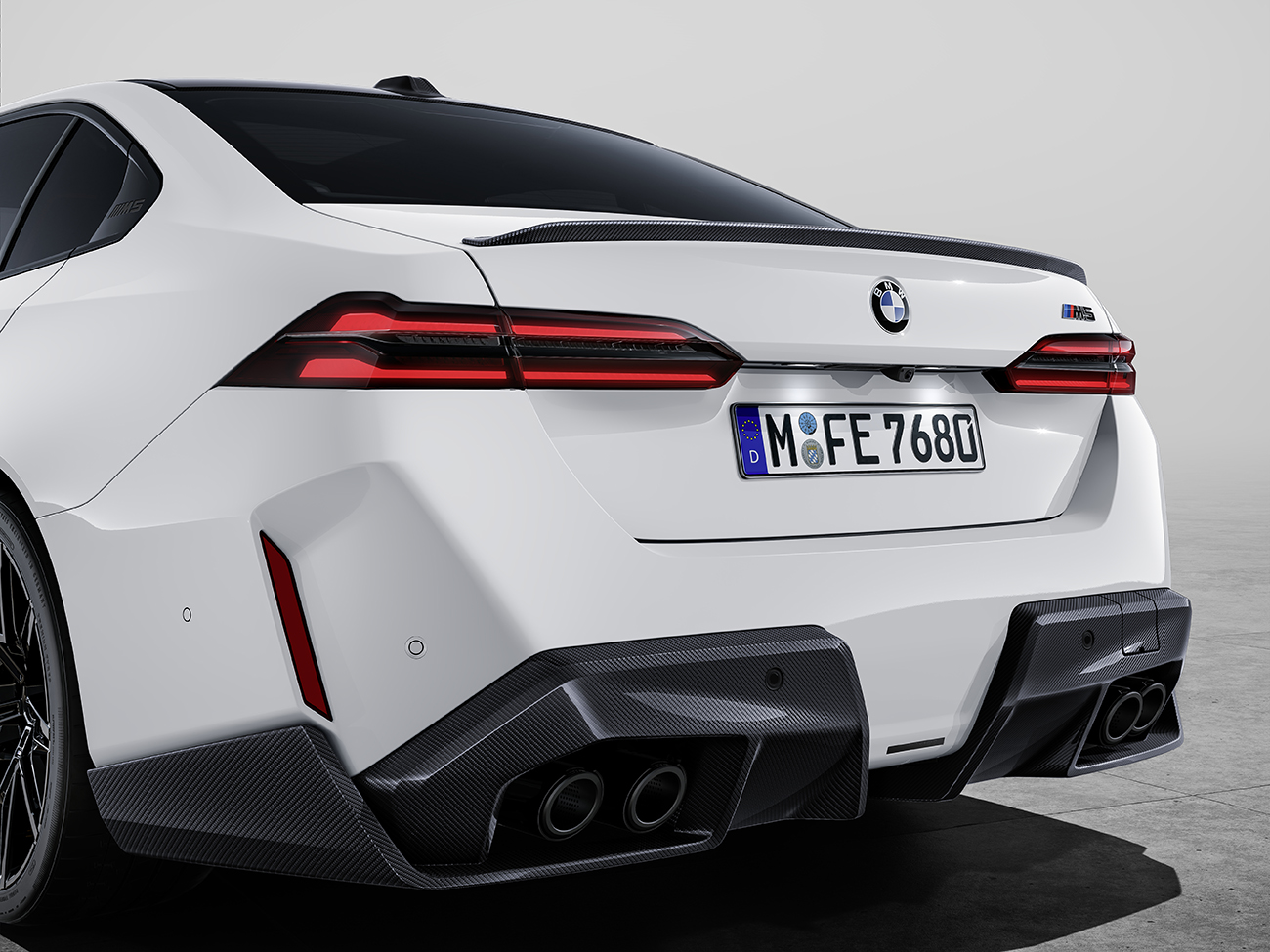 Αξεσουάρ της σειράς BMW M Performance Parts για την ολοκαίνουργια BMW M5