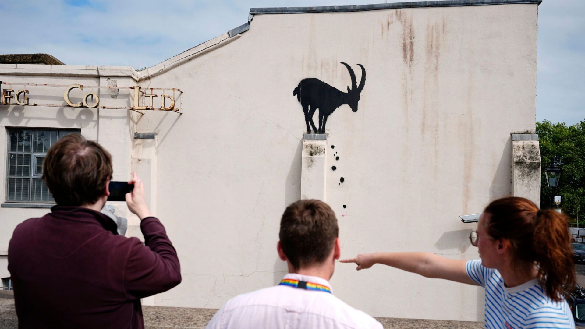 Νέα έργα του Banksy αποκαλύφθηκαν στο Λονδίνο