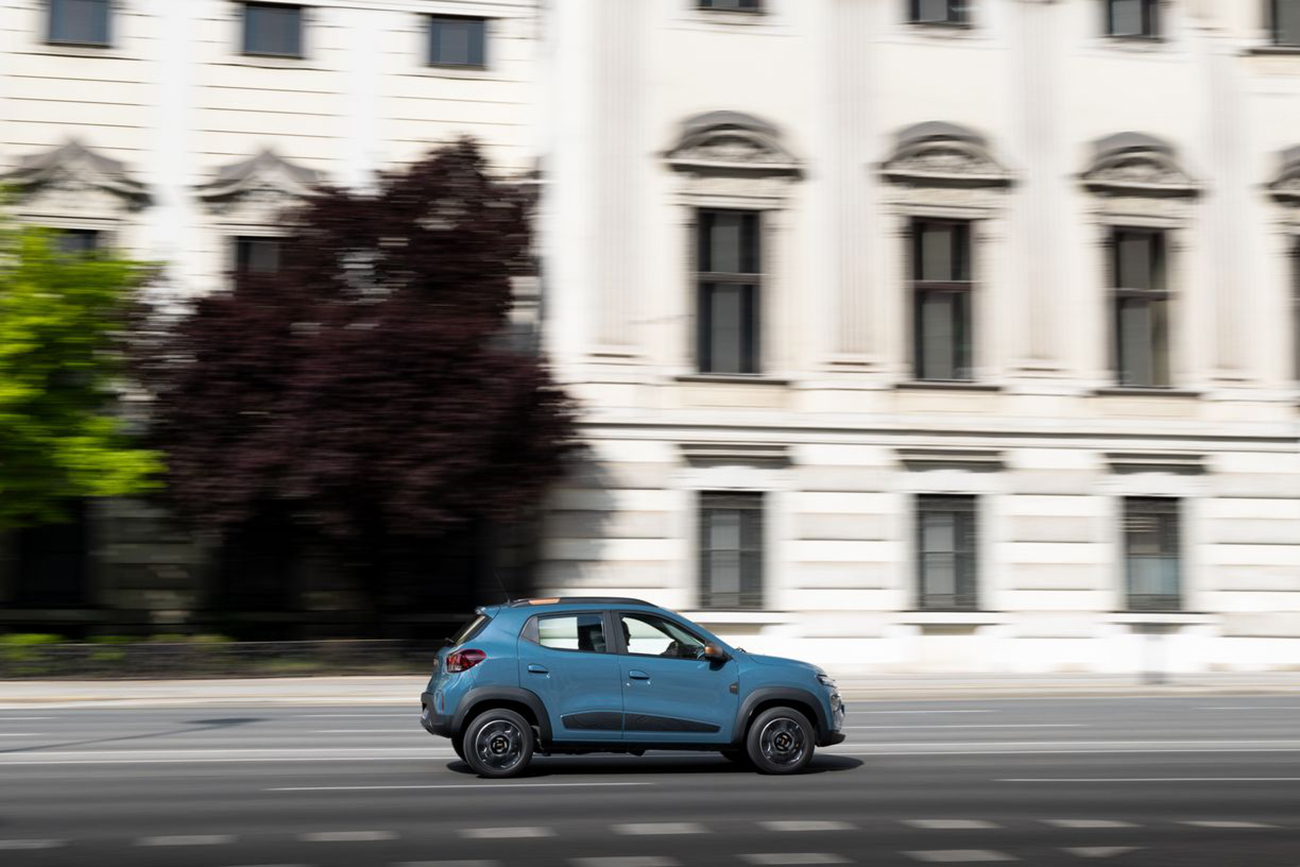 Το Dacia Spring Electric 65 με νέα τιμή 17.950 ευρώ