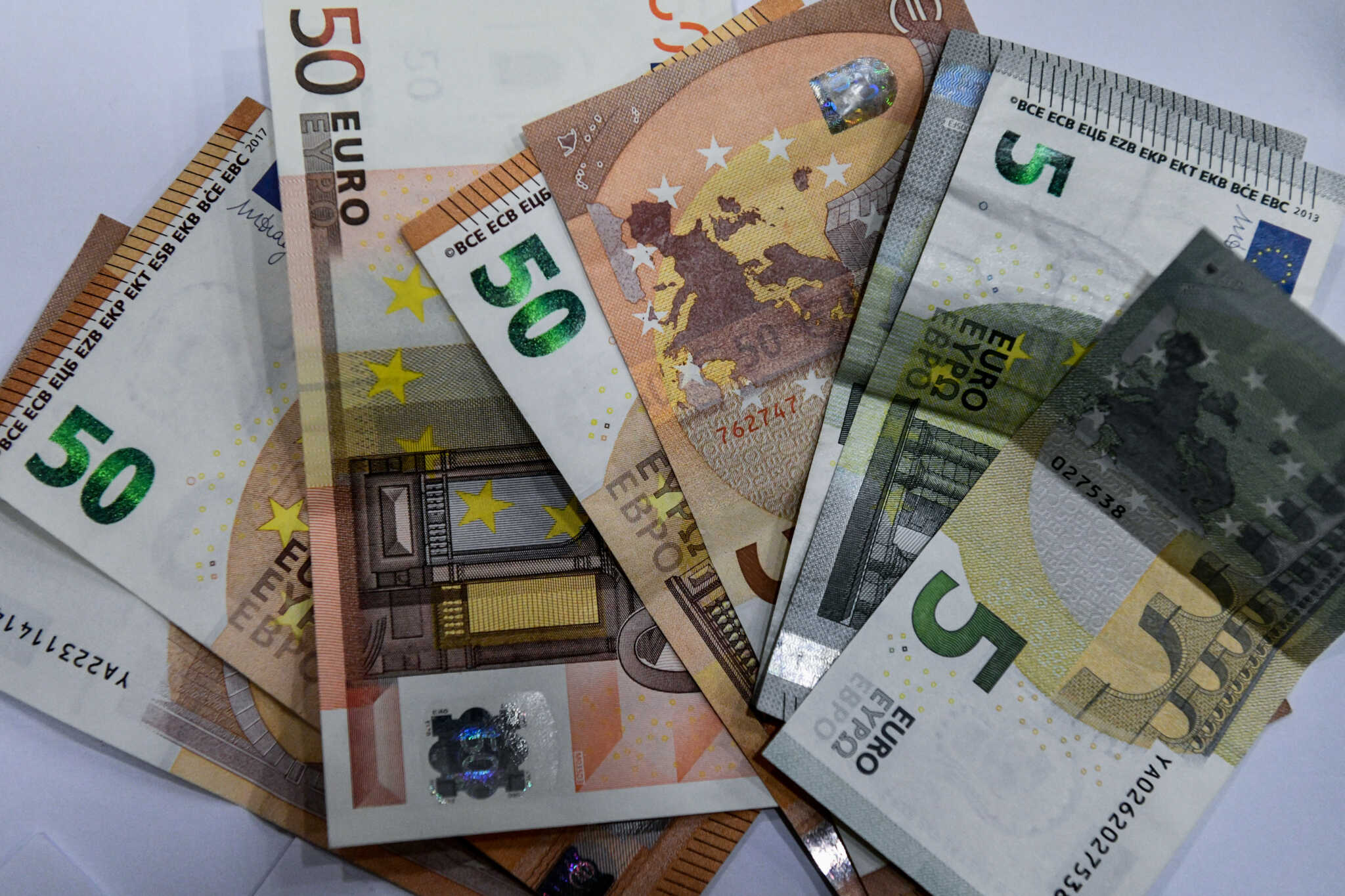 Δανείστηκε 5.000 ευρώ από τοκογλύφο και τελικά πλήρωσε πάνω από 230.000! Η σύλληψη στη Λάρισα
