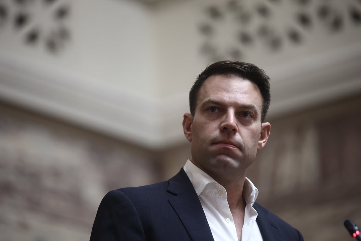 Στ. Κασσελάκης: «Ο πρωθυπουργός πάει στα καμένα δέκα μέρες μετά την πρωτοφανή καταστροφή»