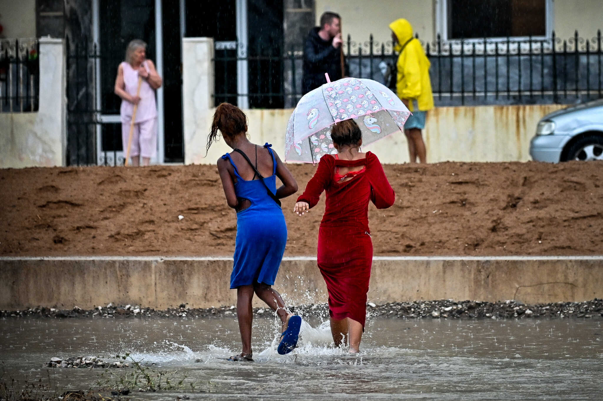 Ισχυρές βροχές, καταιγίδες, μπουρίνια και χαλαζοπτώσεις μέχρι το Σάββατο – Έκτακτο δελτίο από την ΕΜΥ