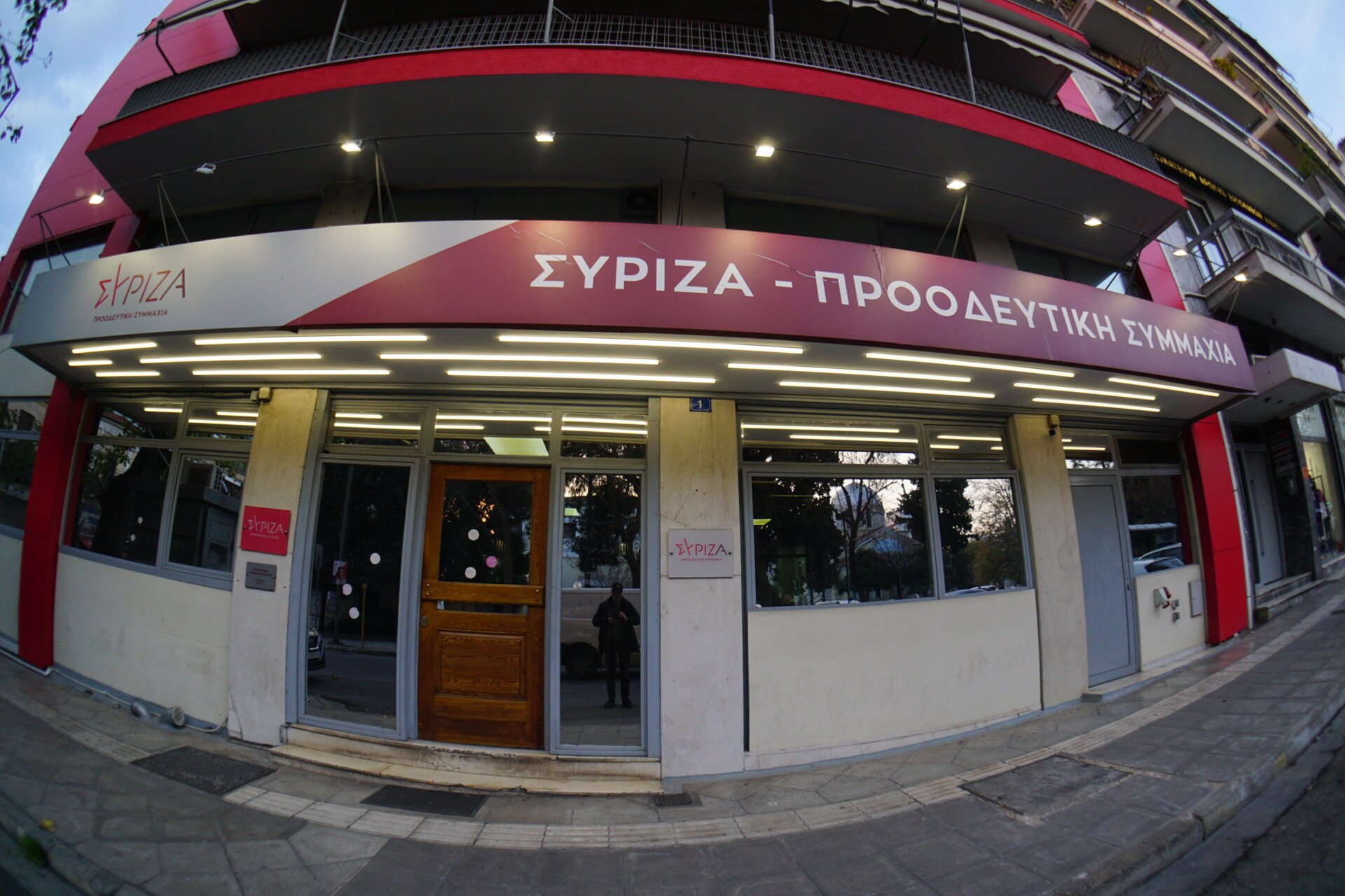 Γυναικολόγος έδωσε πρώτες βοήθειες σε εμφραγματία στο νοσοκομείο Κω: Παραίτηση Γεωργιάδη ζητά ο ΣΥΡΙΖΑ