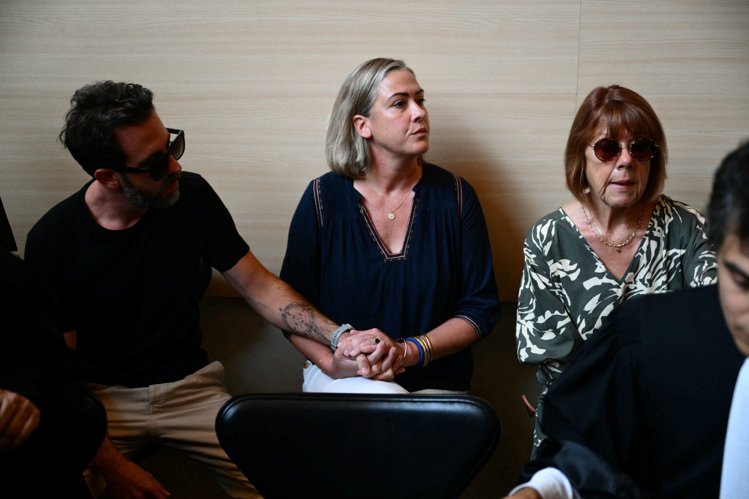 Συγκλονίζει τη Γαλλία η κόλαση που βίωνε η 72χρονη Ζιζέλ: Το προφίλ των βιαστών της – Πώς την νάρκωνε ο σύζυγός της 3 Συγκλονίζει τη Γαλλία η κόλαση που βίωνε η 72χρονη Ζιζέλ: Το προφίλ των βιαστών της – Πώς την νάρκωνε ο σύζυγός της