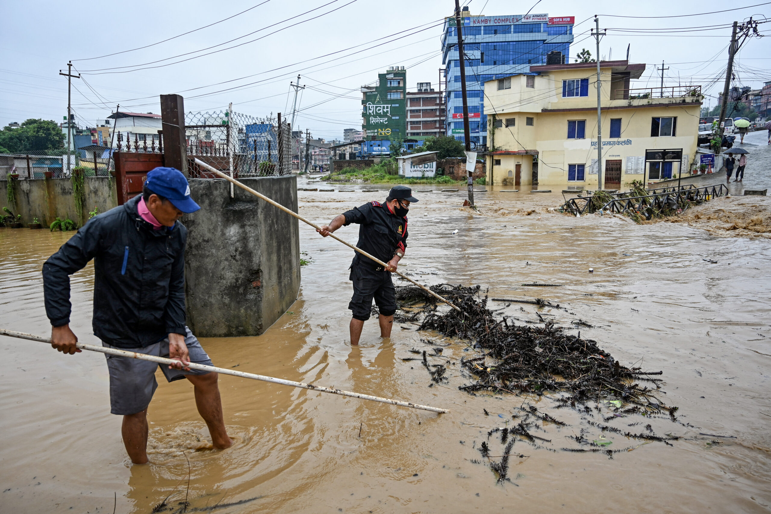 NEPAL-WEATHER-FLOOD Νεπάλ: Οι αρχές κλείνουν τα σχολεία μετά τον θάνατο τουλάχιστον 100 ανθρώπων από τις πλημμύρες