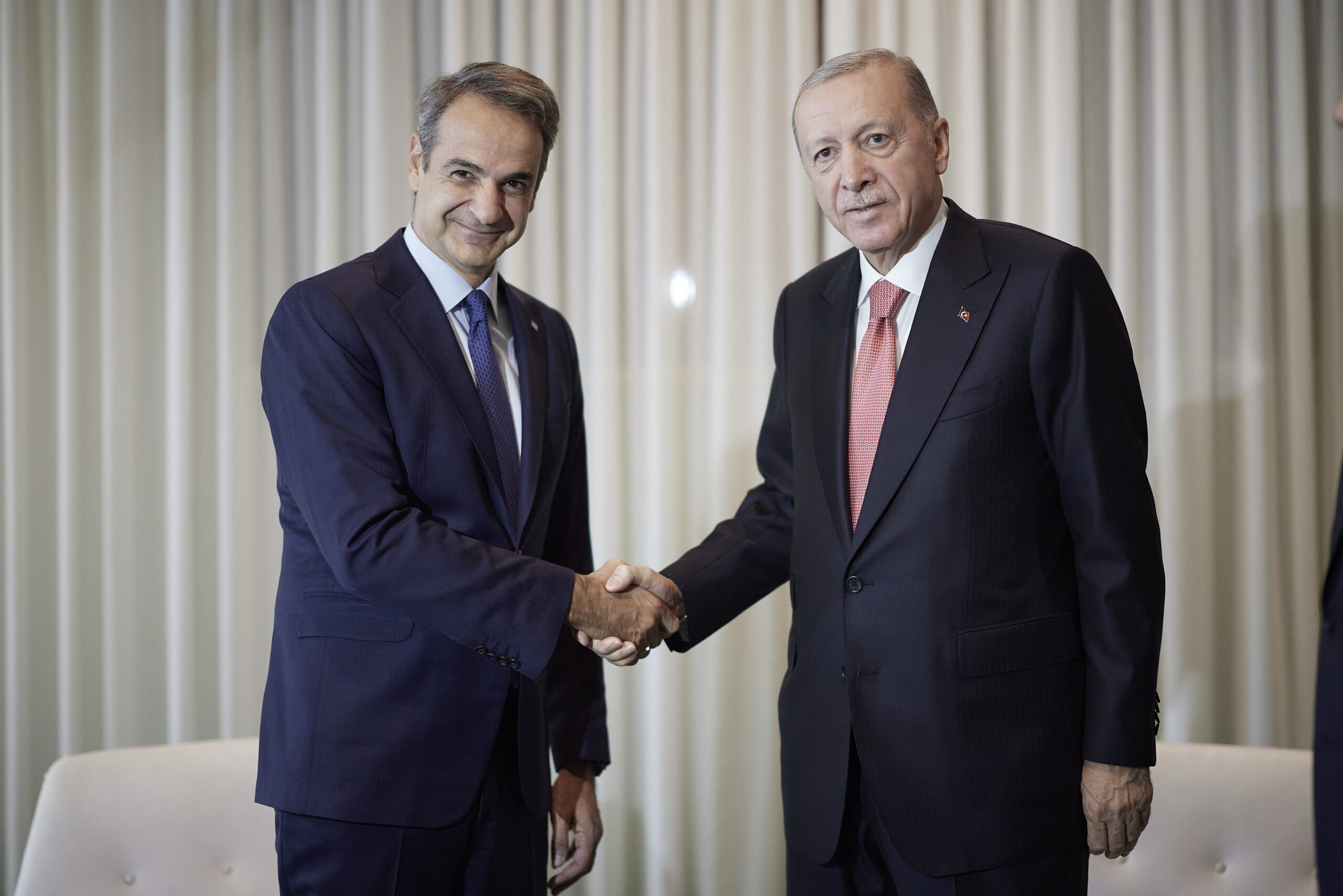 Σε εξέλιξη η συνάντηση Κ. Μητσοτάκη – Τ. Ερντογάν στη Νέα Υόρκη
