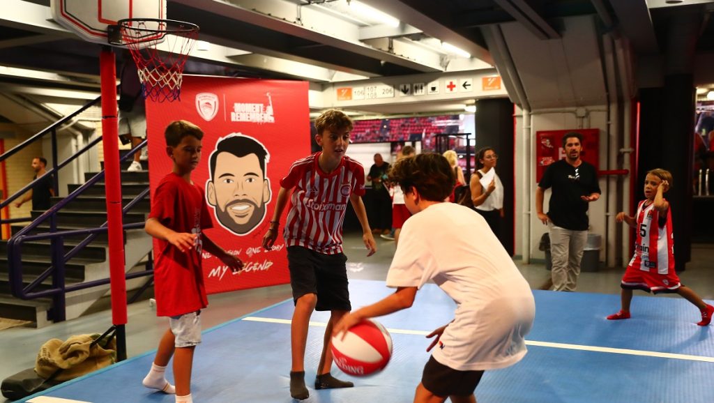 Πολλές “ερυθρόλευκες” δραστηριότητες για μικρούς και μεγάλους (ΦΩΤΟρεπορτάζ)