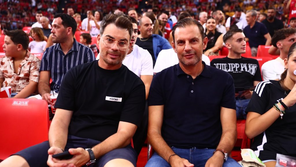 Στο ΣΕΦ και μέλη της ποδοσφαιρικής ομάδας