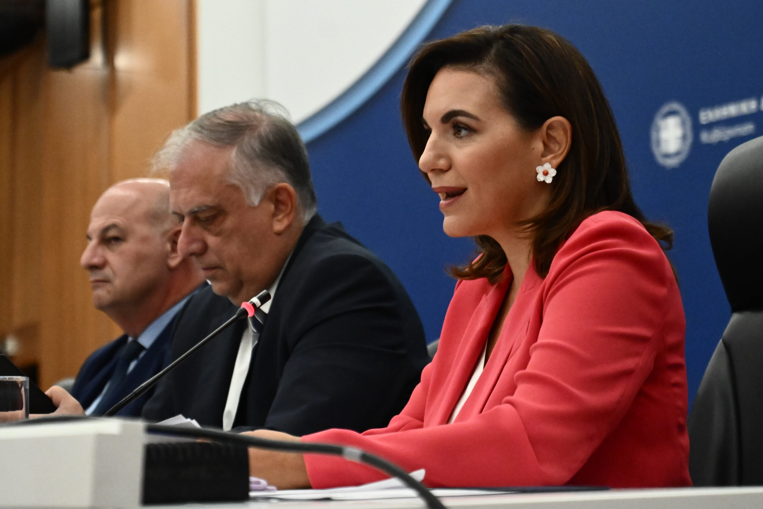 Τουρισμός: Στα 20 ευρώ το τέλος κρουαζιέρας για Μύκονο – Σαντορίνη – Τα τέλη για βραχυχρόνιες μισθώσεις