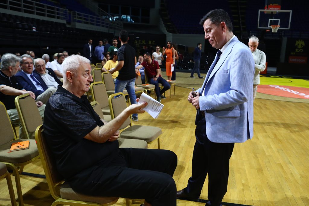 Αυτές είναι οι νέες φανέλες της ΑΕΚ (ΦΩΤΟρεπορτάζ) 5 Αυτές είναι οι νέες φανέλες της ΑΕΚ (ΦΩΤΟρεπορτάζ)
