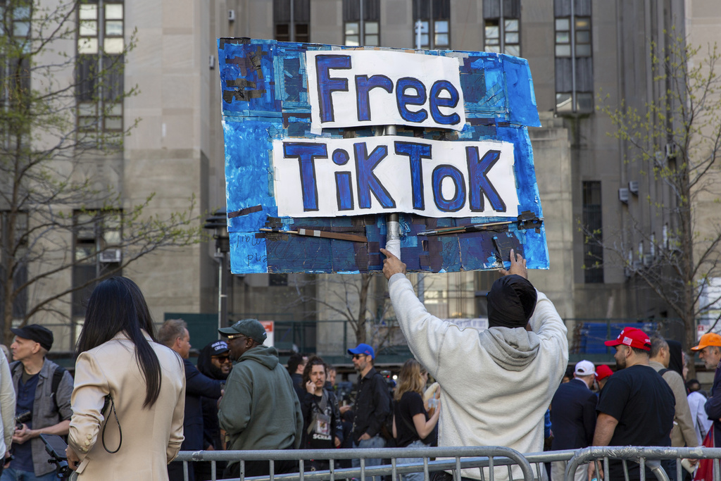 Το TikTok χαρακτηρίζει αντισυνταγματικό τον νόμο των ΗΠΑ που υποχρεώνει τη μητρική του εταιρεία να πουλήσει την πλατφόρμα 3 Το TikTok χαρακτηρίζει αντισυνταγματικό τον νόμο των ΗΠΑ που υποχρεώνει τη μητρική του εταιρεία να πουλήσει την πλατφόρμα
