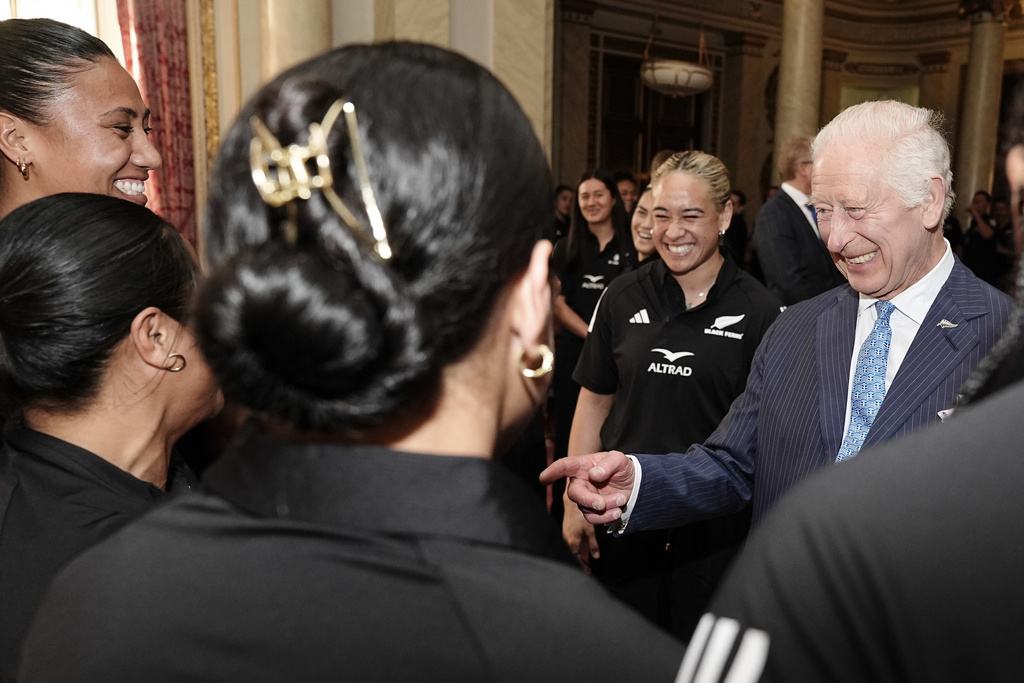 Britain Royals New Zealand Βρετανία: Την ελληνική του γραβάτα φόρεσε πάλι ο βασιλιάς Κάρολος