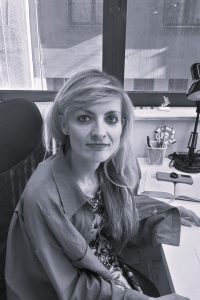 «Άπιαστη μητρότητα. Σύγχρονες όψεις της μητρότητας σε συνθήκες κρίσης» των Ε. Καναβέλη και Α. Κοσυφολόγου 6 «Άπιαστη μητρότητα. Σύγχρονες όψεις της μητρότητας σε συνθήκες κρίσης» των Ε. Καναβέλη και Α. Κοσυφολόγου