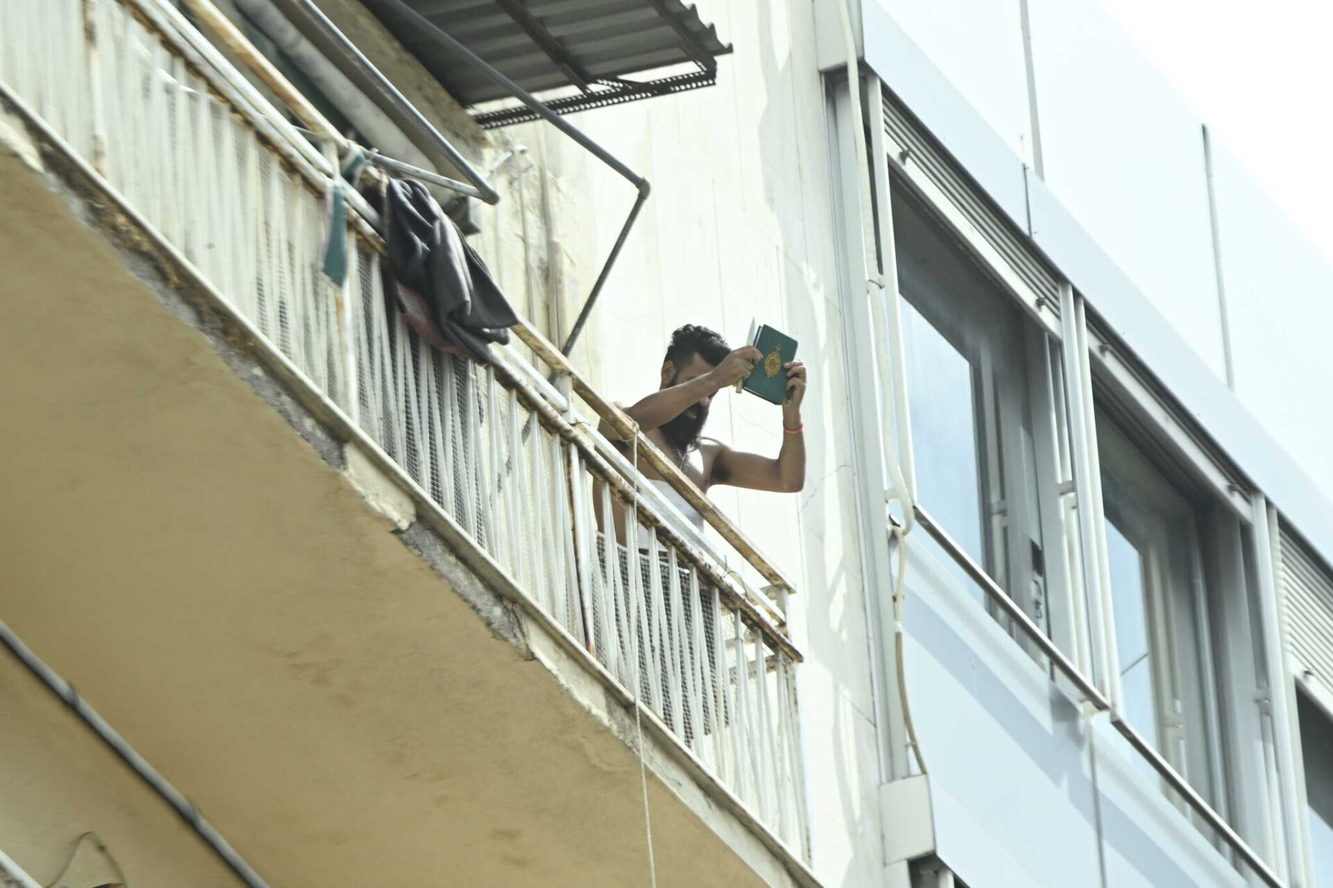 axarnon1-1-2048x1364