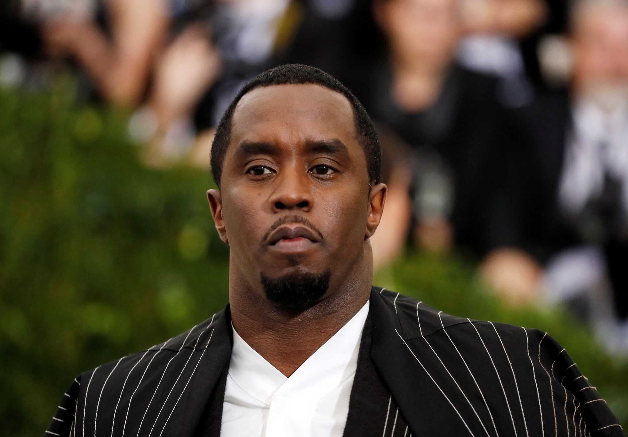 Τα διαβόητα «freak-offs» του Sean «Diddy» Combs με ναρκωτικά, σεξ και baby oil που ερευνούν οι εισαγγελείς
