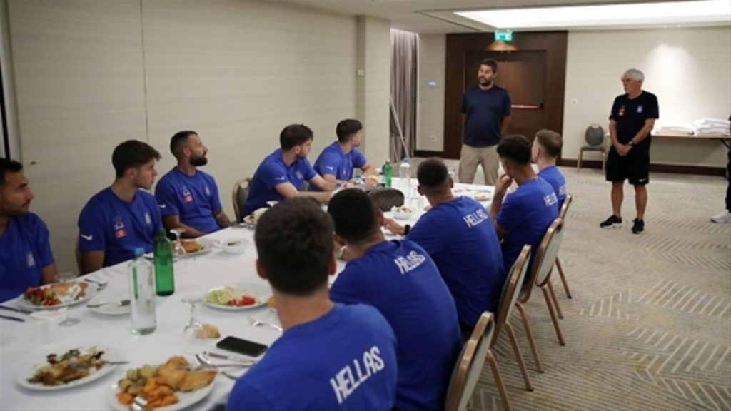 Γκαγκάτσης: «Πρόκριση στο Μουντιάλ με τον καλύτερο προπονητή» 2 Γκαγκάτσης: «Πρόκριση στο Μουντιάλ με τον καλύτερο προπονητή»