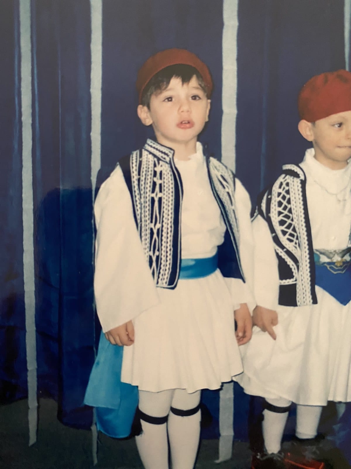 Το τσολιαδάκι που έγινε περήφανος εύζωνας - «Του τρύπησαν το πόδι τα τσαρούχια, αλλά άντεχε» αποκαλύπτει η μητέρα του Γιώργου Τσιούλου 8 Το τσολιαδάκι που έγινε περήφανος εύζωνας - «Του τρύπησαν το πόδι τα τσαρούχια, αλλά άντεχε» αποκαλύπτει η μητέρα του Γιώργου Τσιούλου