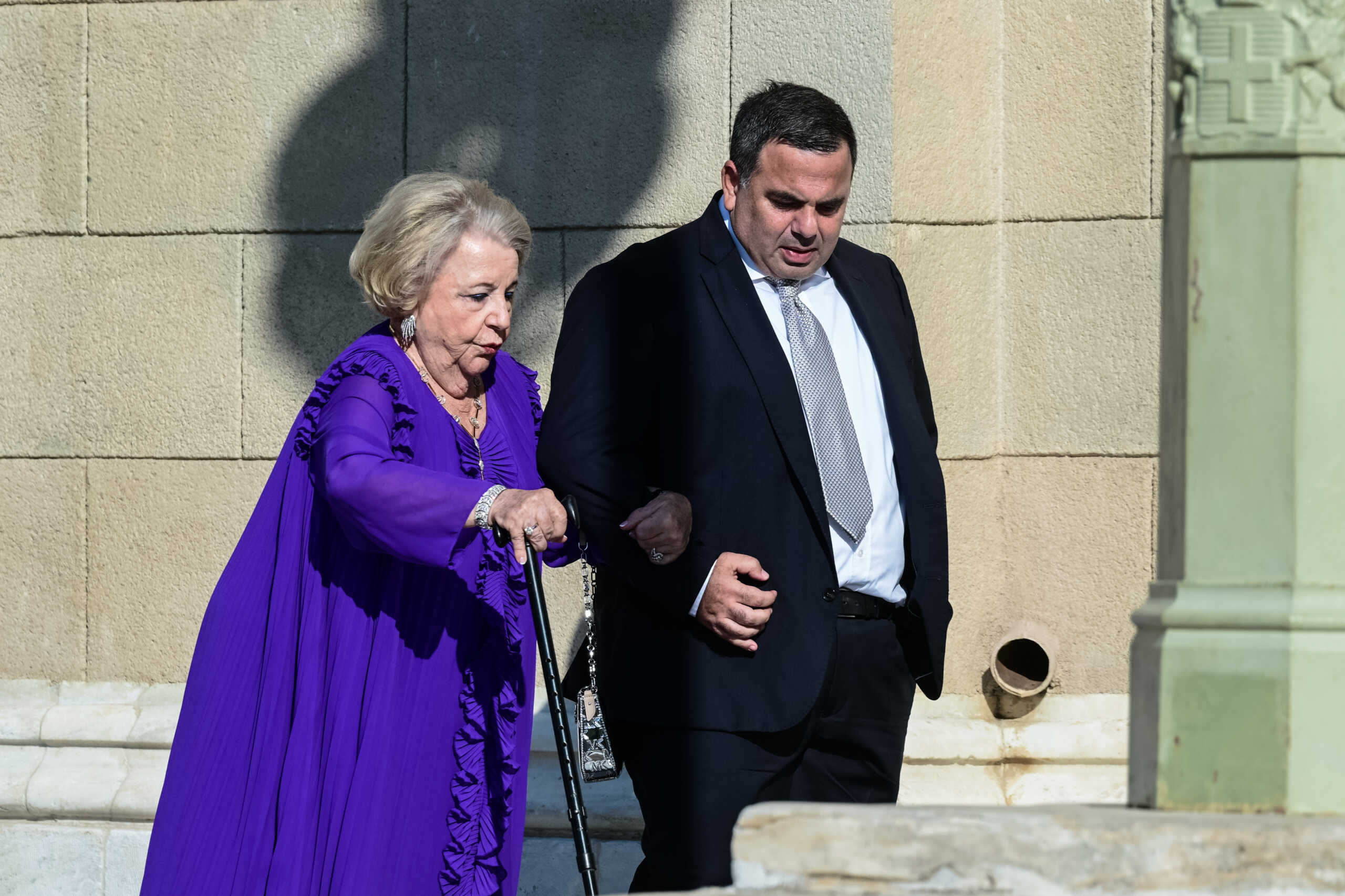 Ο γάμος της Θεοδώρας Γλύξμπουργκ με τον Μάθιου Κουμάρ στην Μητρόπολη Αθηνών - Οι αφίξεις των καλεσμένων