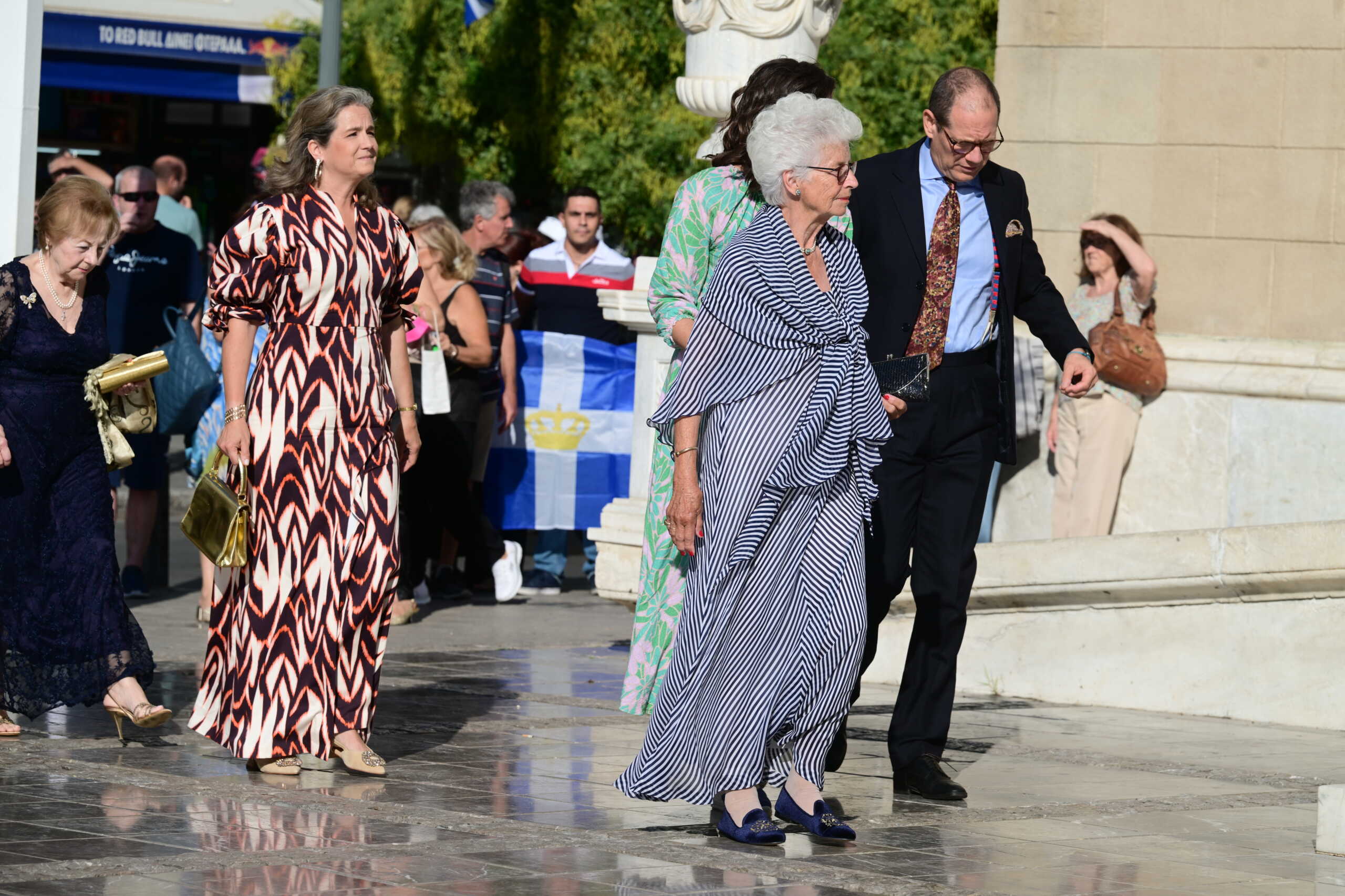 Ο γάμος της Θεοδώρας Γλύξμπουργκ με τον Μάθιου Κουμάρ στην Μητρόπολη Αθηνών - Οι αφίξεις των καλεσμένων