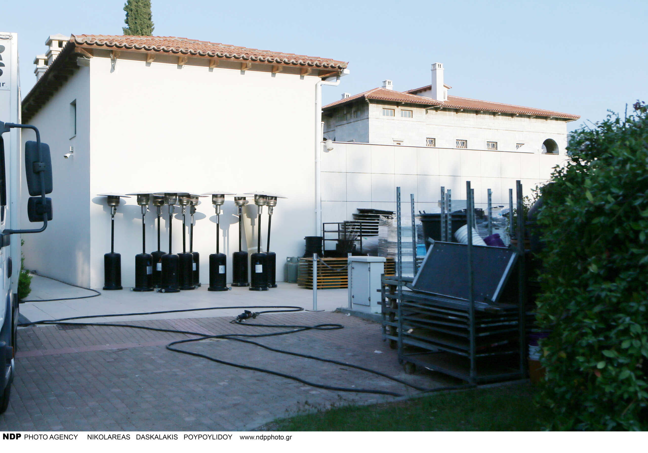 Απόψε το pre-wedding party της Θεοδώρας Γλύξμπουργκ και του Μάθιου Κουμάρ: Οι πρώτες εικόνες από τις προετοιμασίες 6 Απόψε το pre-wedding party της Θεοδώρας Γλύξμπουργκ και του Μάθιου Κουμάρ: Οι πρώτες εικόνες από τις προετοιμασίες