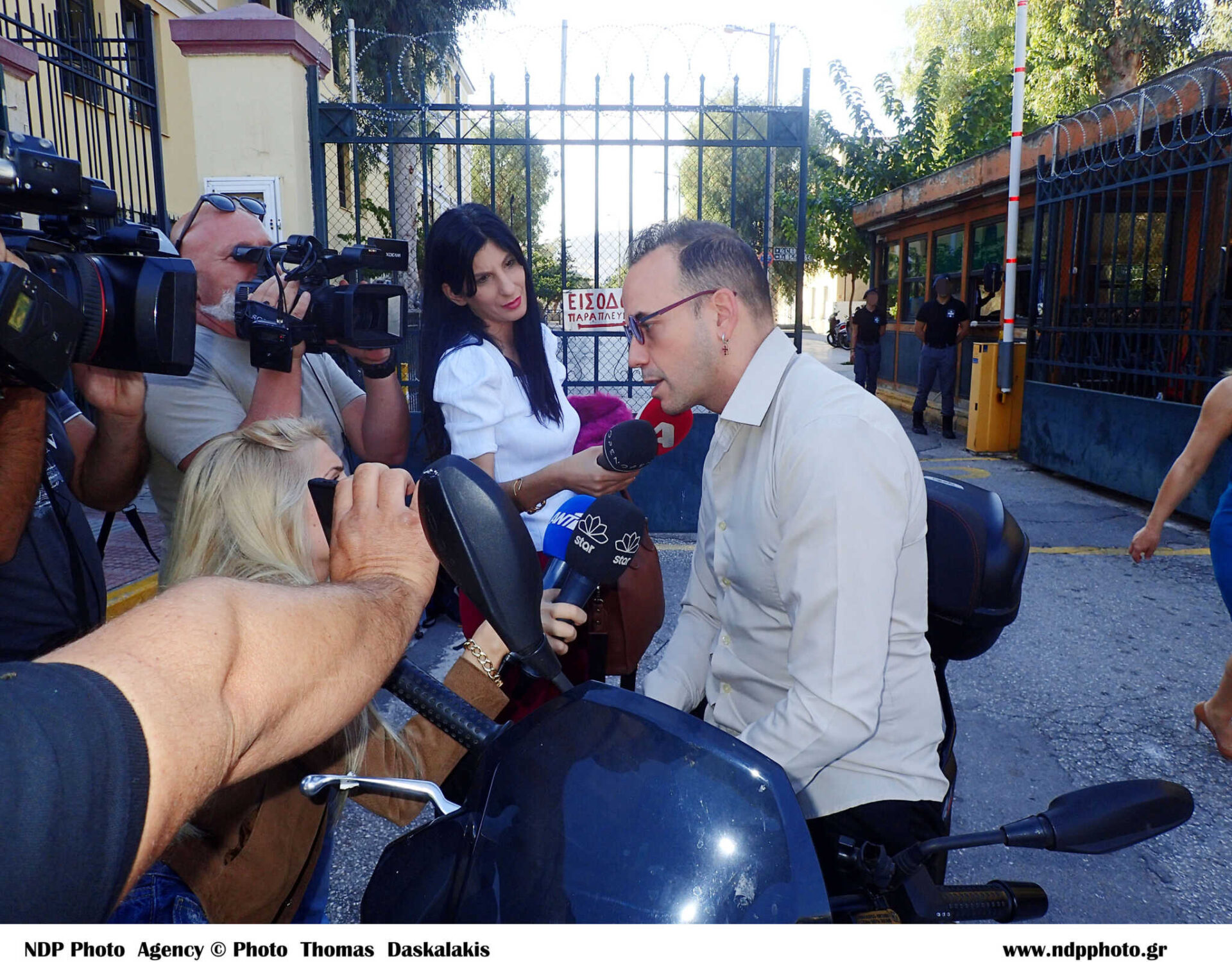 mouzourakis-2048x1599