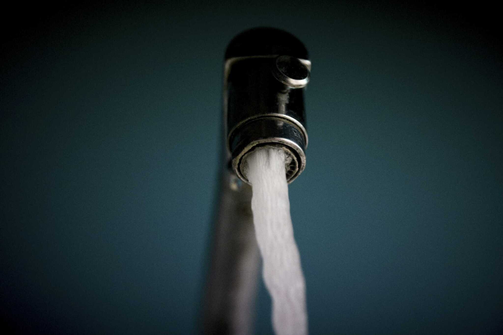 Αδειάζουν οι ταμιευτήρες της ΕΥΔΑΠ στην Αττική – Μειώθηκαν στο μισό τα αποθέματα νερού μέσα σε 2 χρόνια