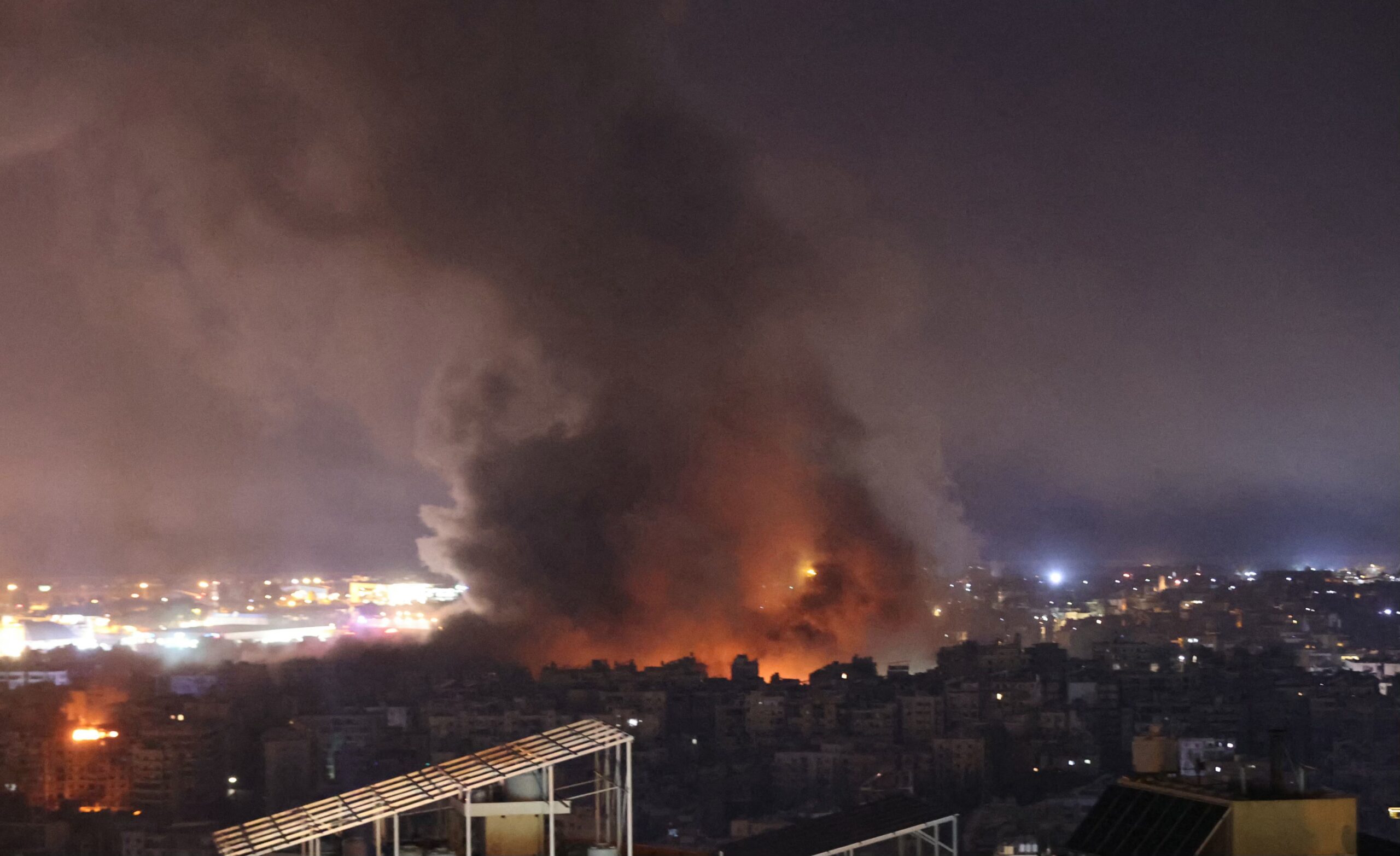 Λίβανος: Ο IDF βομβάριδσε 11 συνεχόμενες φορές  νότιο προάστιο της Βηρυτού