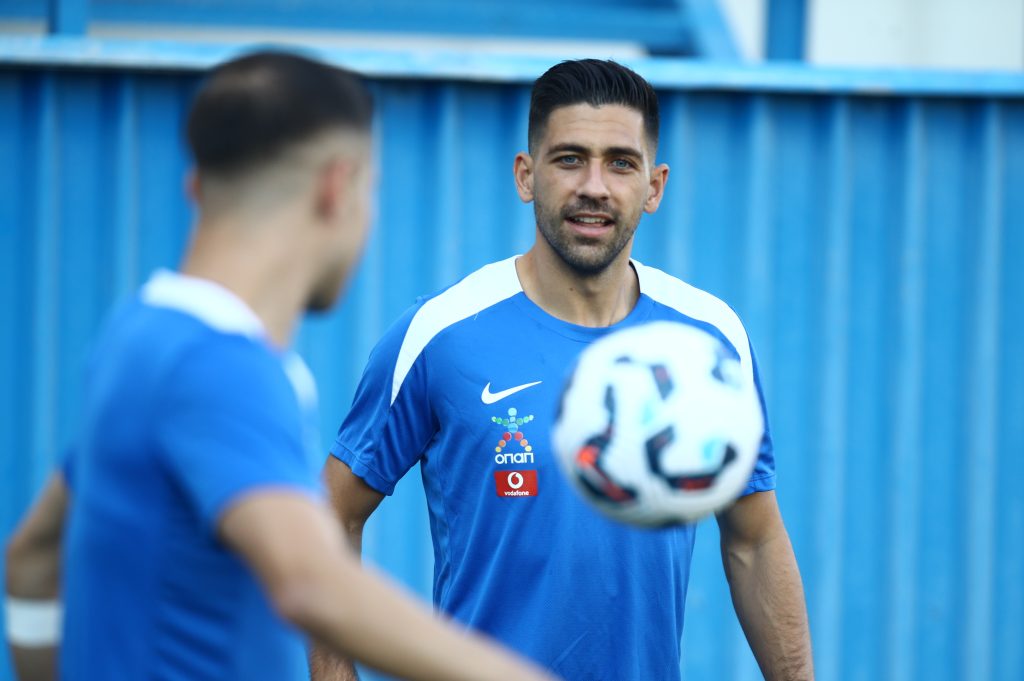 Επιστροφή στα… βάσανα για την “γαλανόλευκη” 9 Επιστροφή στα… βάσανα για την “γαλανόλευκη”