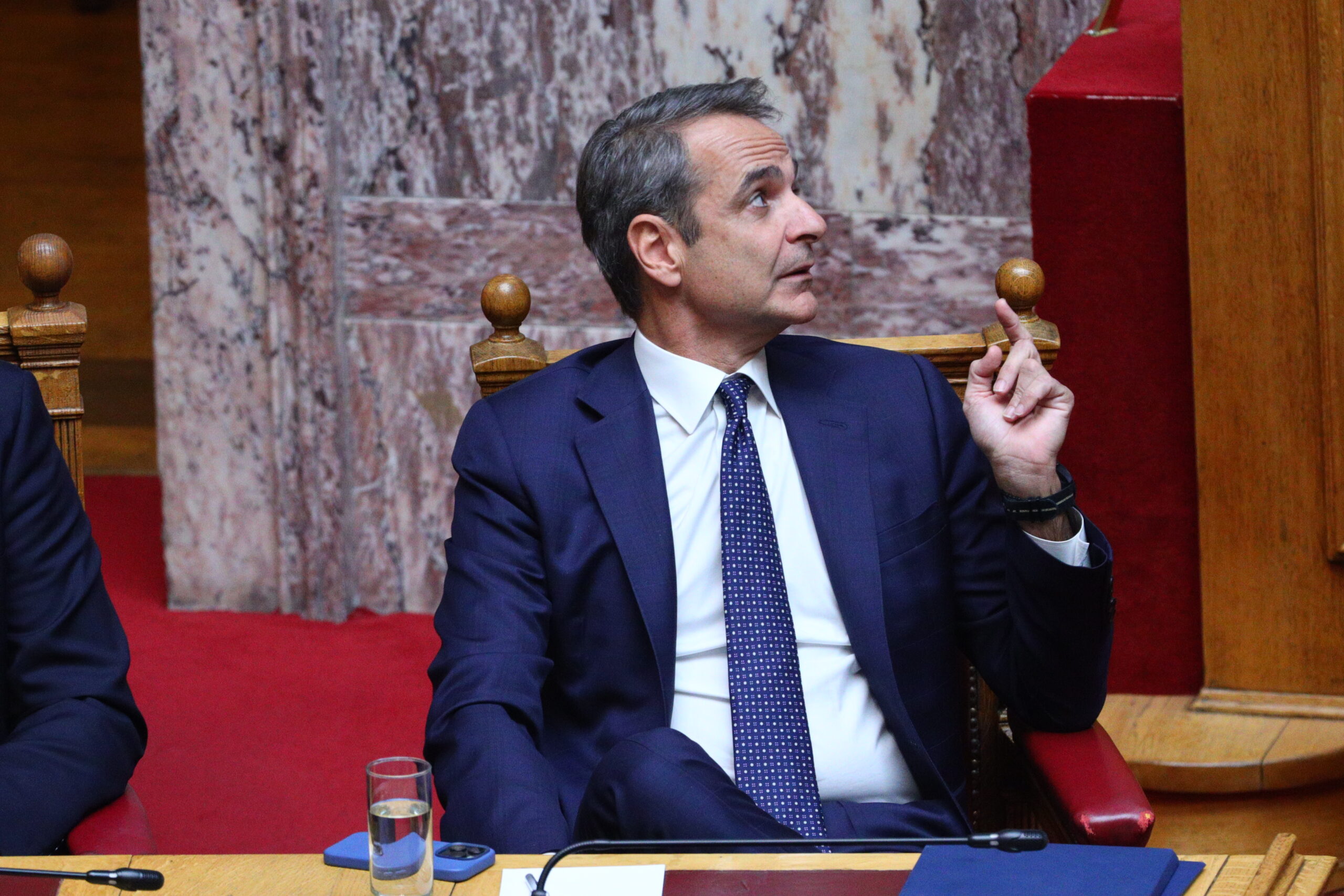 Ο Κυρ. Μητσοτάκης επέλεξε ως κοινοβουλευτικό αντίπαλο τον Νίκο Ανδρουλάκη – Όσα έγιναν στη Βουλή