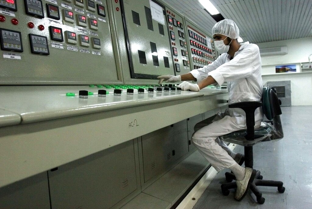 Ανυπολόγιστες οι συνέπειες από ενδεχόμενη ισραηλινή επίθεση στις πυρηνικές εγκαταστάσεις του Ιράν, λένε πυρηνικοί επιστήμονες 5 Ανυπολόγιστες οι συνέπειες από ενδεχόμενη ισραηλινή επίθεση στις πυρηνικές εγκαταστάσεις του Ιράν, λένε πυρηνικοί επιστήμονες