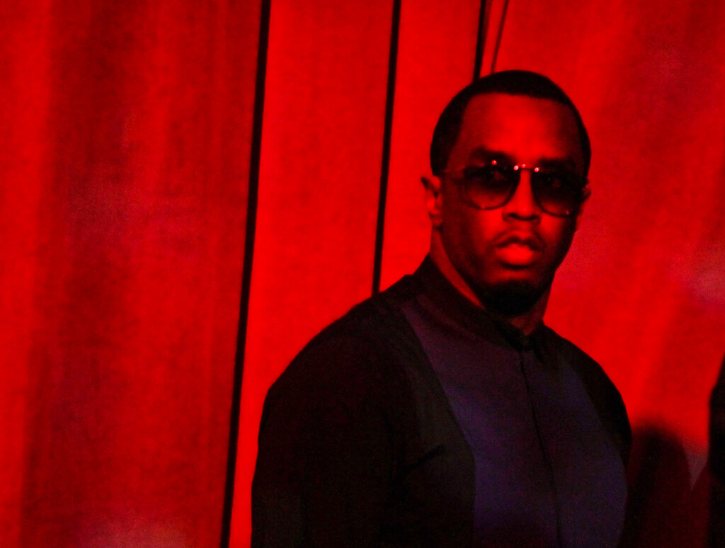 Diddy: Θεωρούσε τον εαυτό του βασιλιά του κόσμου – Συγκλονίζουν οι μαρτυρίες από τα Λευκά Πάρτι με τη σκοτεινή πλευρά