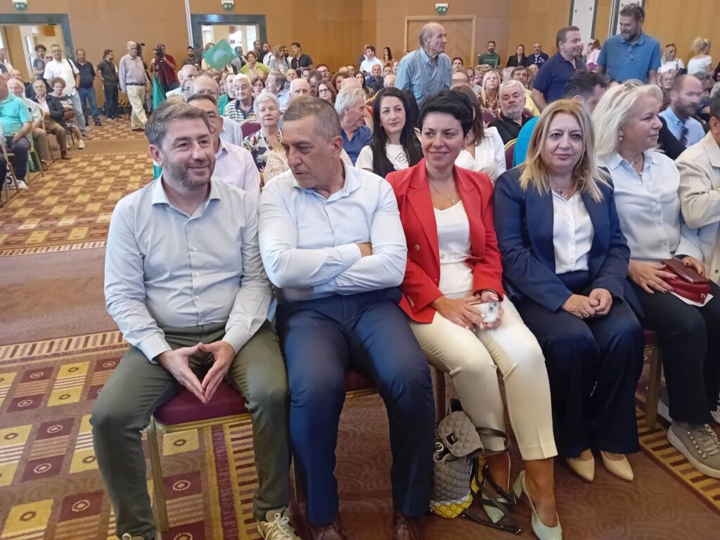 Ν. Ανδρουλάκης: Δύναμή μου ο απλός κόσμος του ΠΑΣΟΚ 7 Ν. Ανδρουλάκης: Δύναμή μου ο απλός κόσμος του ΠΑΣΟΚ