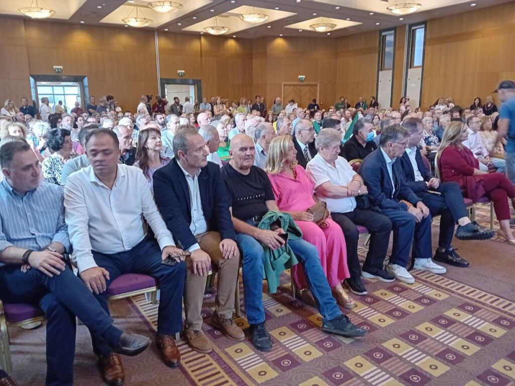 Ν. Ανδρουλάκης: Δύναμή μου ο απλός κόσμος του ΠΑΣΟΚ 6 Ν. Ανδρουλάκης: Δύναμή μου ο απλός κόσμος του ΠΑΣΟΚ