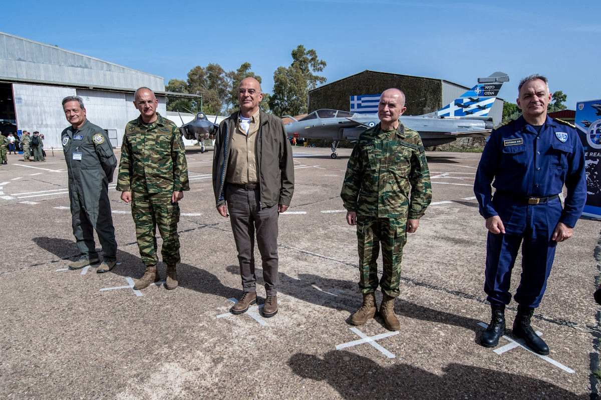 Στην άσκηση «Ramstein Flag» ο Δένδιας: Τον εντυπωσίασαν F-35 και Rafale, είδε το παρόν και το μέλλον της Πολεμικής Αεροπορίας