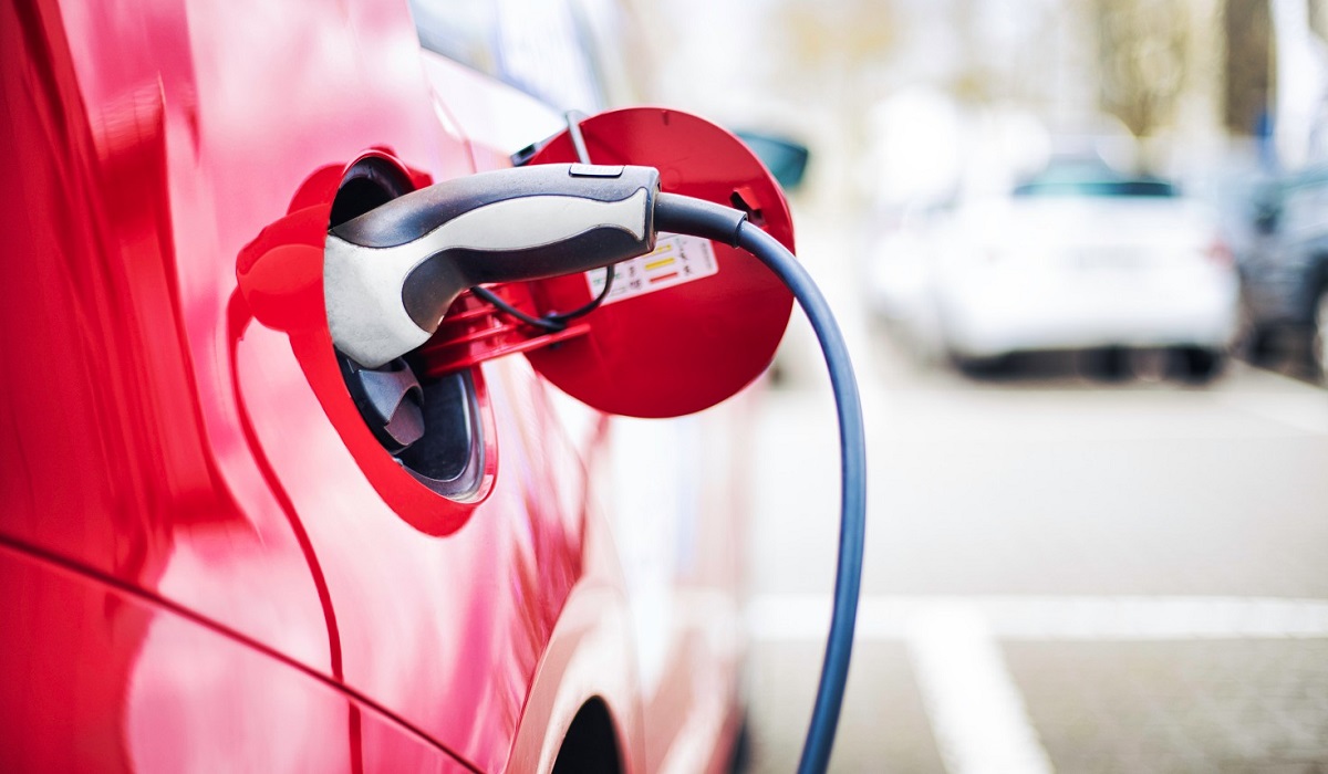 Ilektrika-kai-ubridika-autokinita-osa-prepei-na-gnorizete