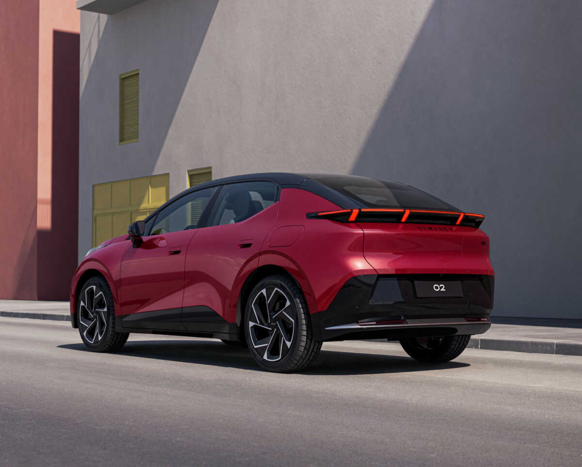 Η Lynk & Co φέρνει το πρώτο της ηλεκτρικό μοντέλο