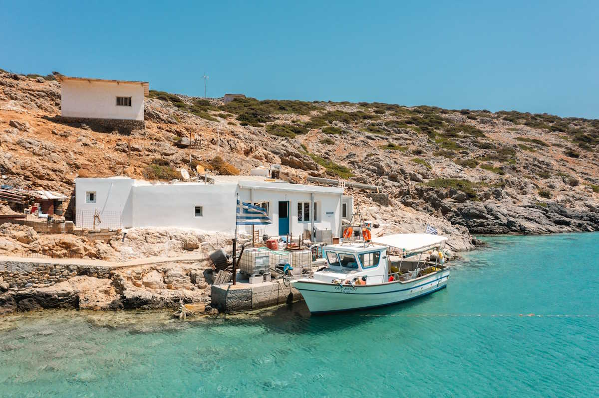 Motor Oil: Με αποκλειστική χορηγία της και σε συνεργασία με την Ομάδα Αιγαίου η ολική ανακατασκευή του σπιτιού της κυρίας Ρηνιώς στην ακριτική Κίναρο 6 Motor Oil: Με αποκλειστική χορηγία της και σε συνεργασία με την Ομάδα Αιγαίου η ολική ανακατασκευή του σπιτιού της κυρίας Ρηνιώς στην ακριτική Κίναρο