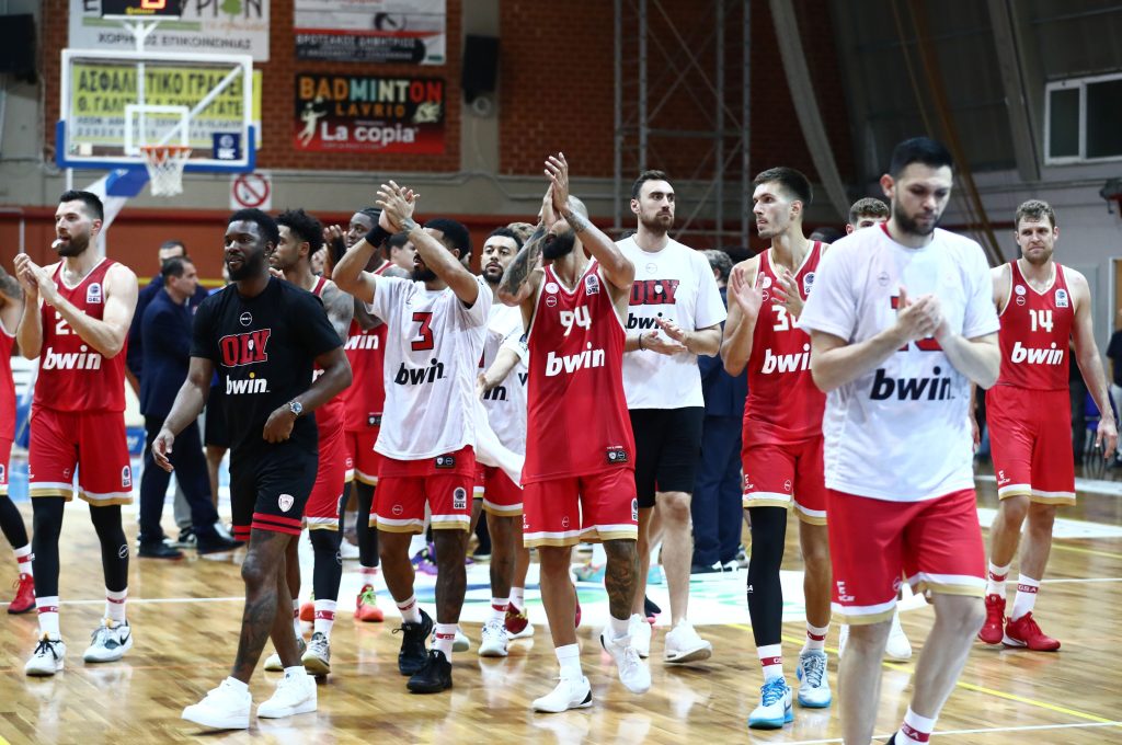 Στο τέλος έπαιξε σαν Ολυμπιακός (highlights) 8 Στο τέλος έπαιξε σαν Ολυμπιακός (highlights)