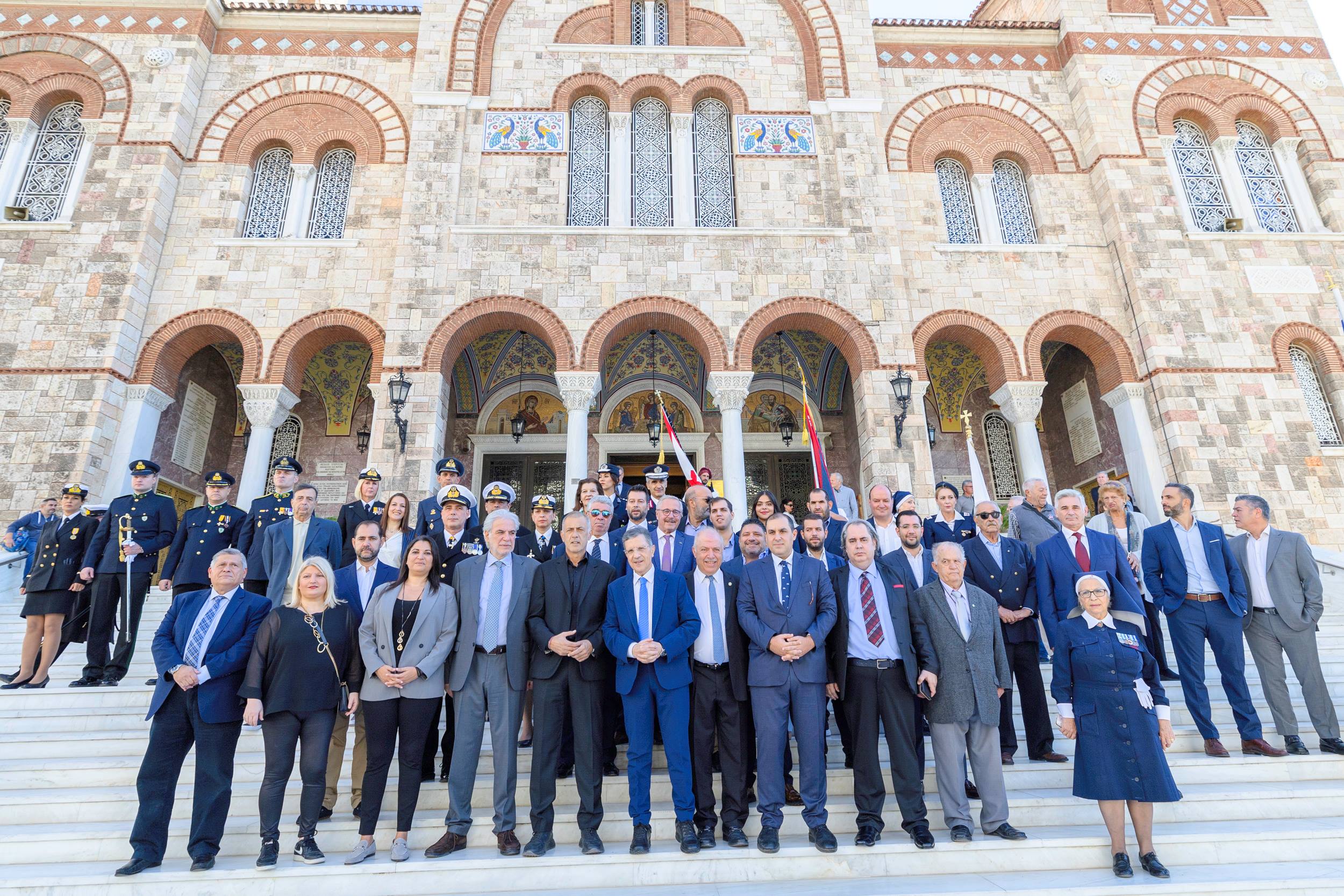 Σε κλίμα εθνικής υπερηφάνειας ο εορτασμός της 28ης Οκτωβρίου στον Πειραιά - Φωτογραφίες από την παρέλαση
