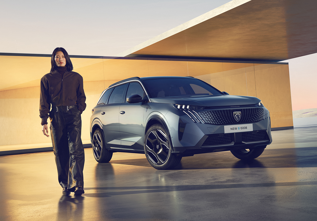 PEUGEOT_E5008_2403STYP_117