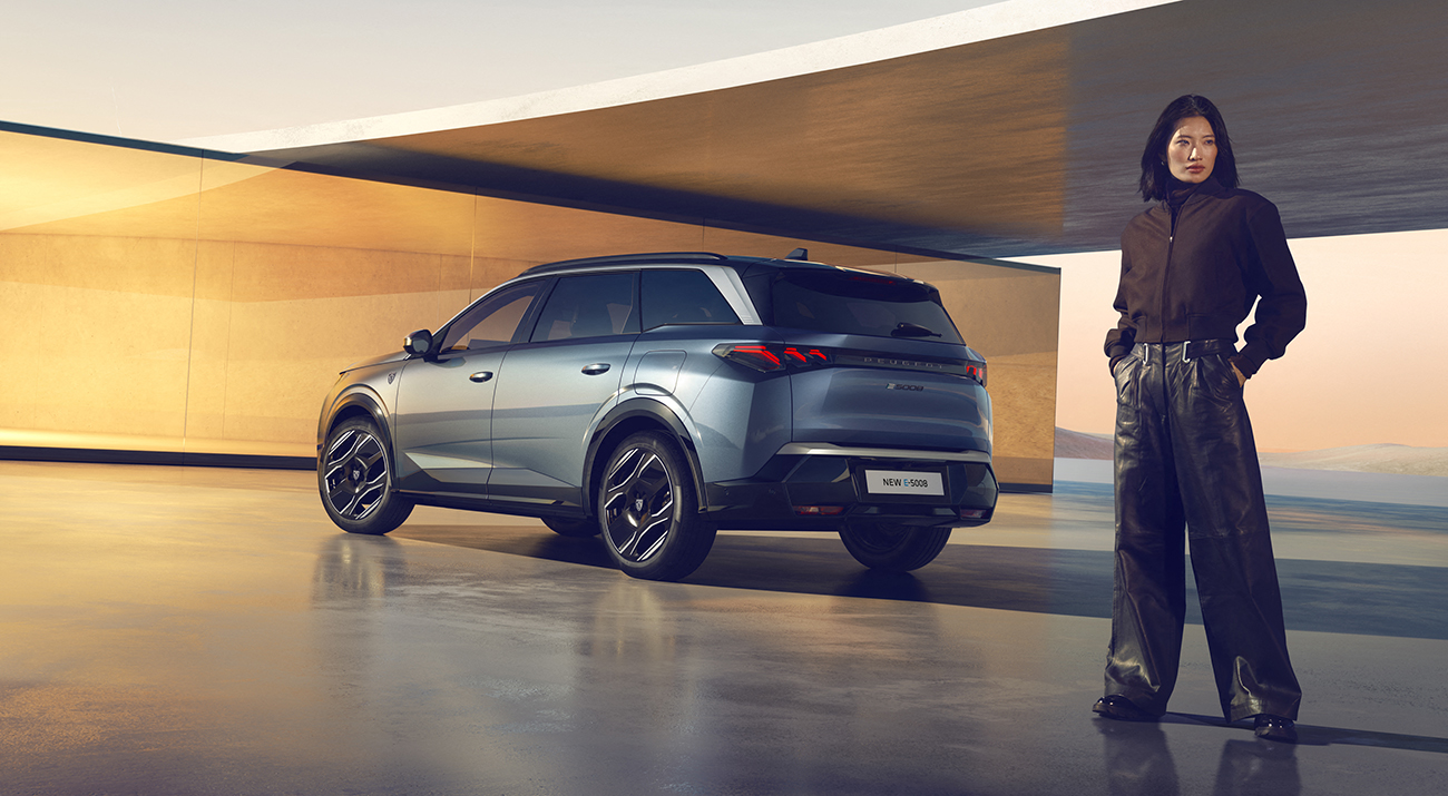 Νέο Peugeot E-5008: Ένα μεγάλο ηλεκτρικό SUV ανώτερης κατηγορίας