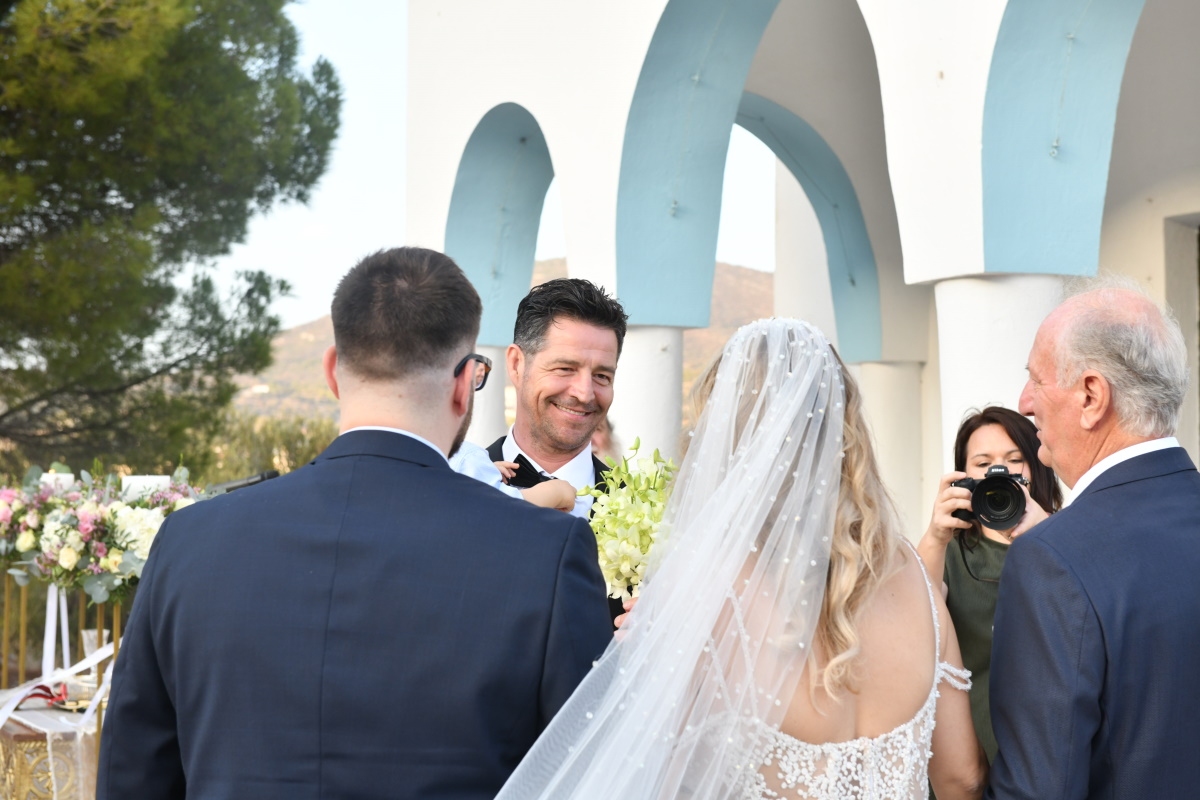 Παντρεύτηκαν ο Απόστολος Ρουβάς και Φανή Γιαβρίδου – Φωτογραφίες TLIFE