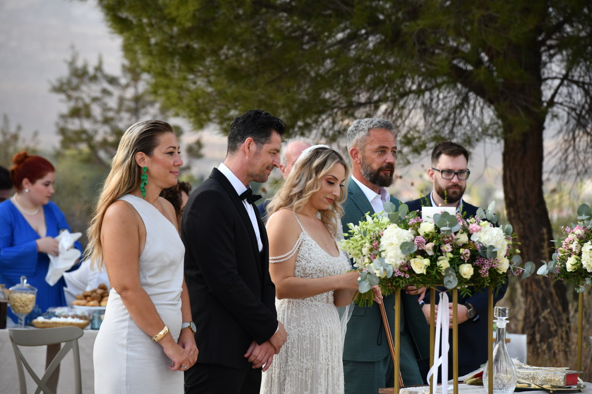 Παντρεύτηκαν ο Απόστολος Ρουβάς και Φανή Γιαβρίδου – Φωτογραφίες TLIFE
