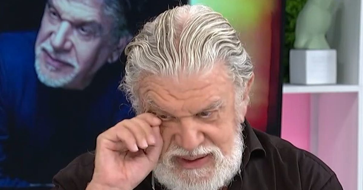 Γιάννης Βούρος: «Έζησα την αγκαλιά του πατέρα μου, στο πρώτο επισκεπτήριό μου στον στρατό»