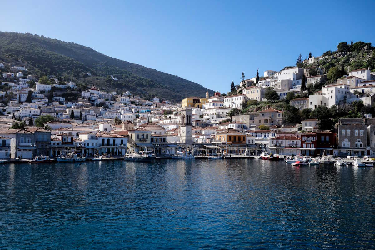 Ύδρα: Το Συμβούλιο Επικρατείας ακύρωσε οικοδομική άδεια στον οικισμό – «Είναι μνημειακός»