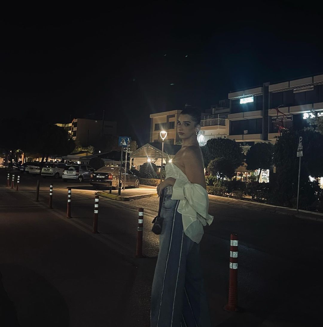 Angel: Ποια είναι η 18χρονη τρανς εγγονή της τραγουδίστριας Δούκισσας – «Βαφόμουν και έβλεπα την γυναίκα που ήθελα να είμαι»