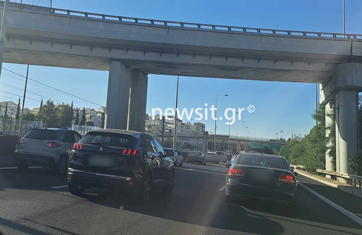 «Χτυπά» κόκκινο η κίνηση σε Κηφισό λόγω τετραπλής καραμπόλας – Χάος και στον Κηφισό
